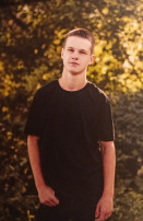 Подлегаев Александр Николаевич, 16 лет, обучающийся 10 класса МБОУ «Большетроицкая СОШ», обладатель золотого знака ВФСК ГТО. Подлегаев Александр Николаевич, 16 лет, обучающийся 10 класса МБОУ «Большетроицкая СОШ», обладатель золотого знака ВФСК ГТО.